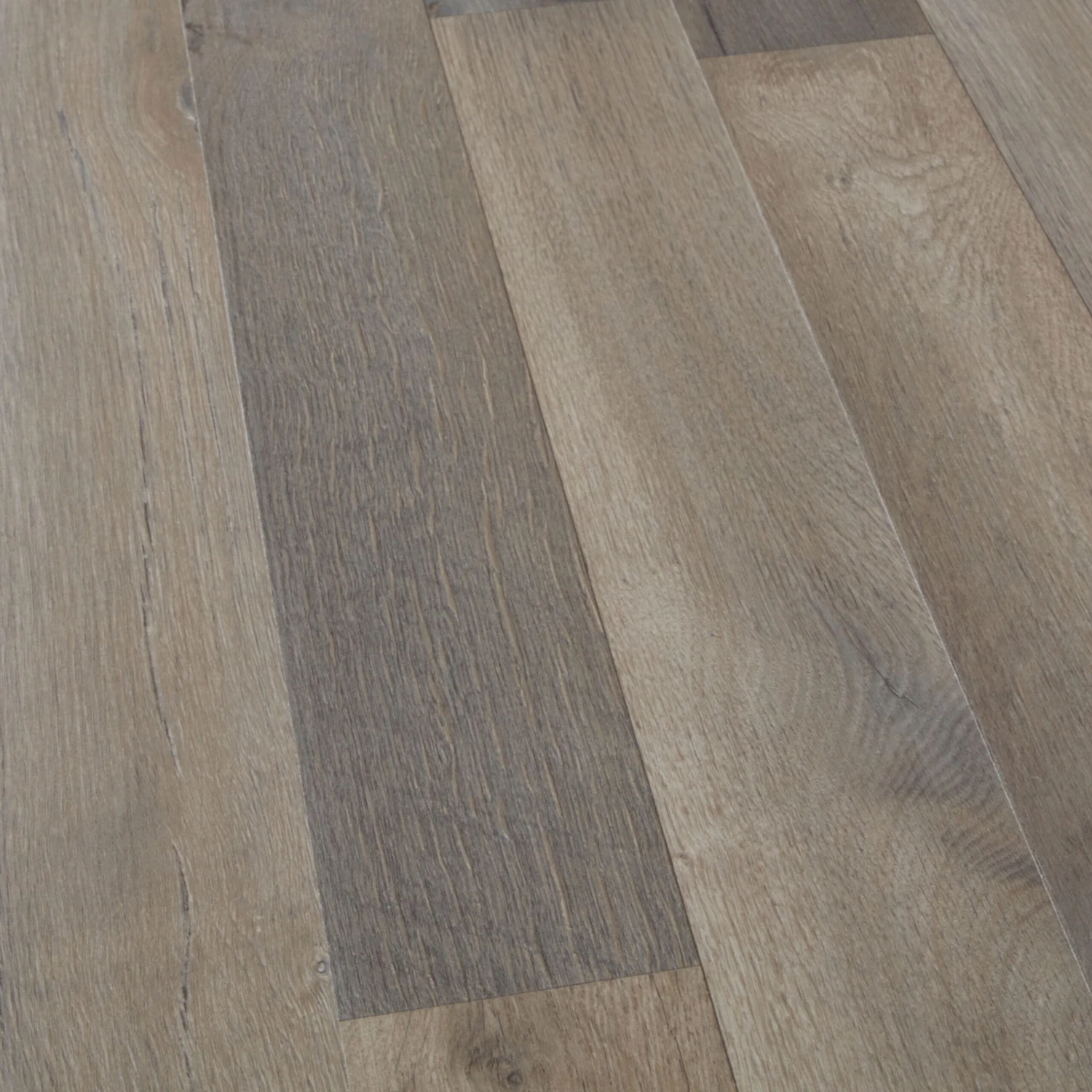 GoodHome Addington Grey Oak Effect Laminate Flooring, 1.996m² 7 GoodHome Addington Grey Oak Effect Laminate Flooring, 1.996m² - Image 5