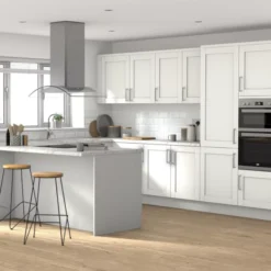 GoodHome Alpinia Matt Ivory Painted Wood Effect Shaker Base Kitchen Cabinet (W)600mm (H)720mm -Trade point goodhome alpinia matt ivory painted wood effect shaker base kitchen cabinet w 600mm h 720mm5059340701790 06i bq