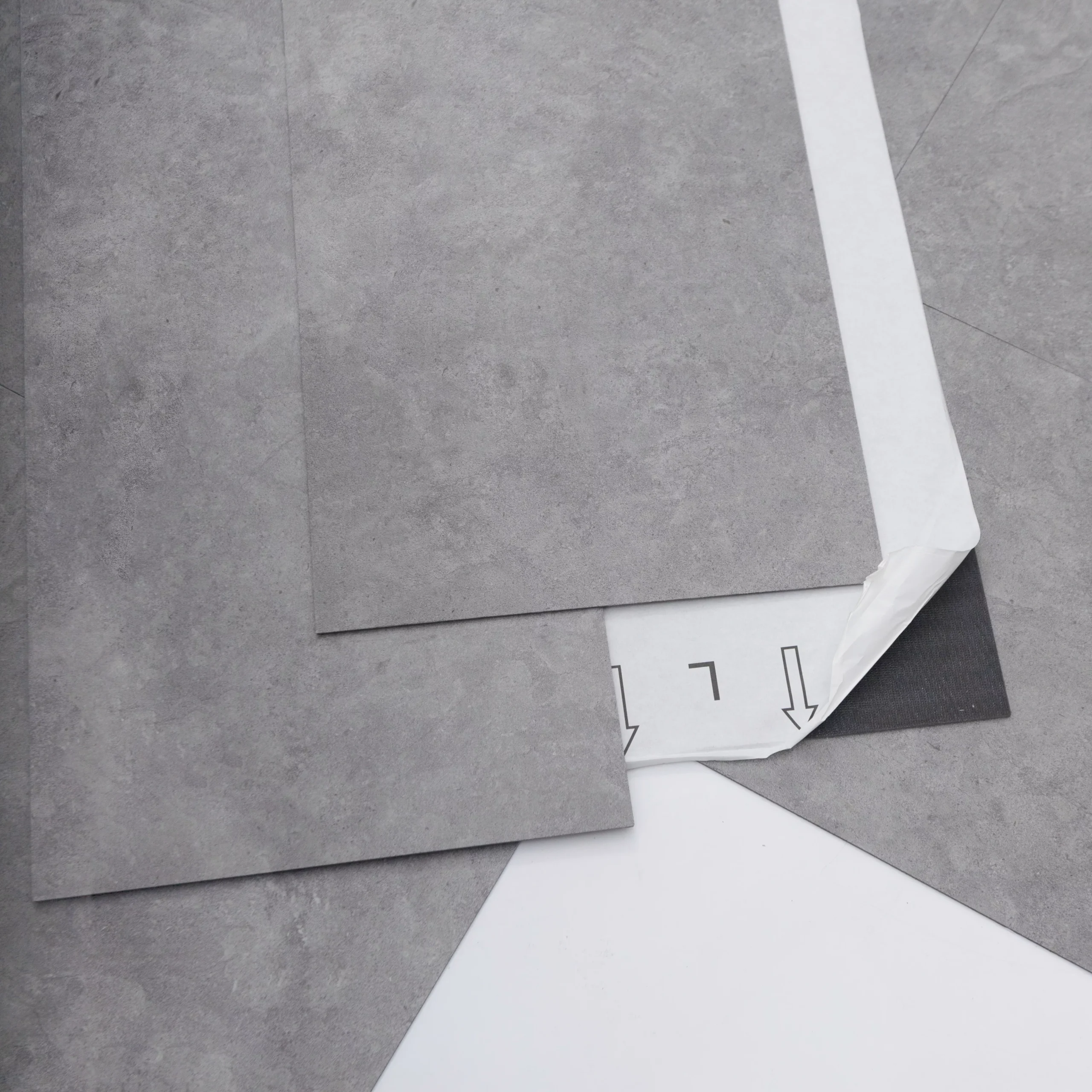 GoodHome Bossa Nova Grey Plain Stone Effect Self-adhesive Vinyl Tile, Pack Of 7 3 GoodHome Bossa Nova Grey Plain Stone Effect Self-adhesive Vinyl Tile, Pack Of 7