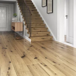 GoodHome Clear Satin Floor Wood Varnish, 2.5L -Trade point goodhome clear satin floor wood varnish 2 5l5059340486949 01i