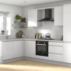 GoodHome Garcinia Gloss White Integrated Handle Base Kitchen Cabinet (W)600mm (H)720mm 11 GoodHome Garcinia Gloss White Integrated Handle Base Kitchen Cabinet (W)600mm (H)720mm -Trade point goodhome garcinia gloss white integrated handle base kitchen cabinet w 600mm h 720mm5059340702490 03i bq