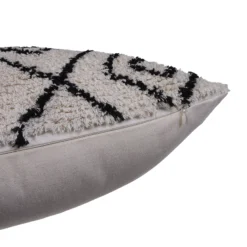 GoodHome Jaspar White Geometric Indoor Cushion (L)50cm X (W)50cm -Trade point goodhome jaspar white geometric indoor cushion l 50cm x w 50cm5059340445038 37c