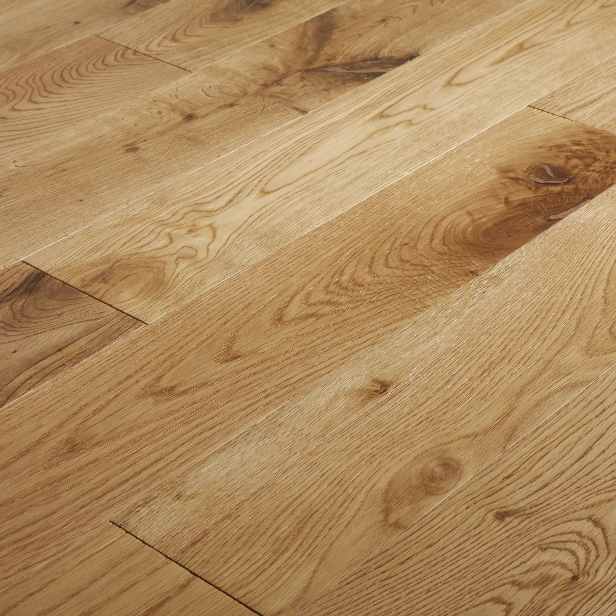 GoodHome Laholm Natural Oak Solid Wood Solid Wood Flooring, 1.01m² Pack 6 GoodHome Laholm Natural Oak Solid Wood Solid Wood Flooring, 1.01m² Pack - Image 4