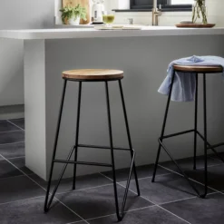 GoodHome Maloux Black Oak Bar Stool 14 GoodHome Maloux Black Oak Bar Stool -Trade point goodhome maloux black oak bar stool3663602722977 33i