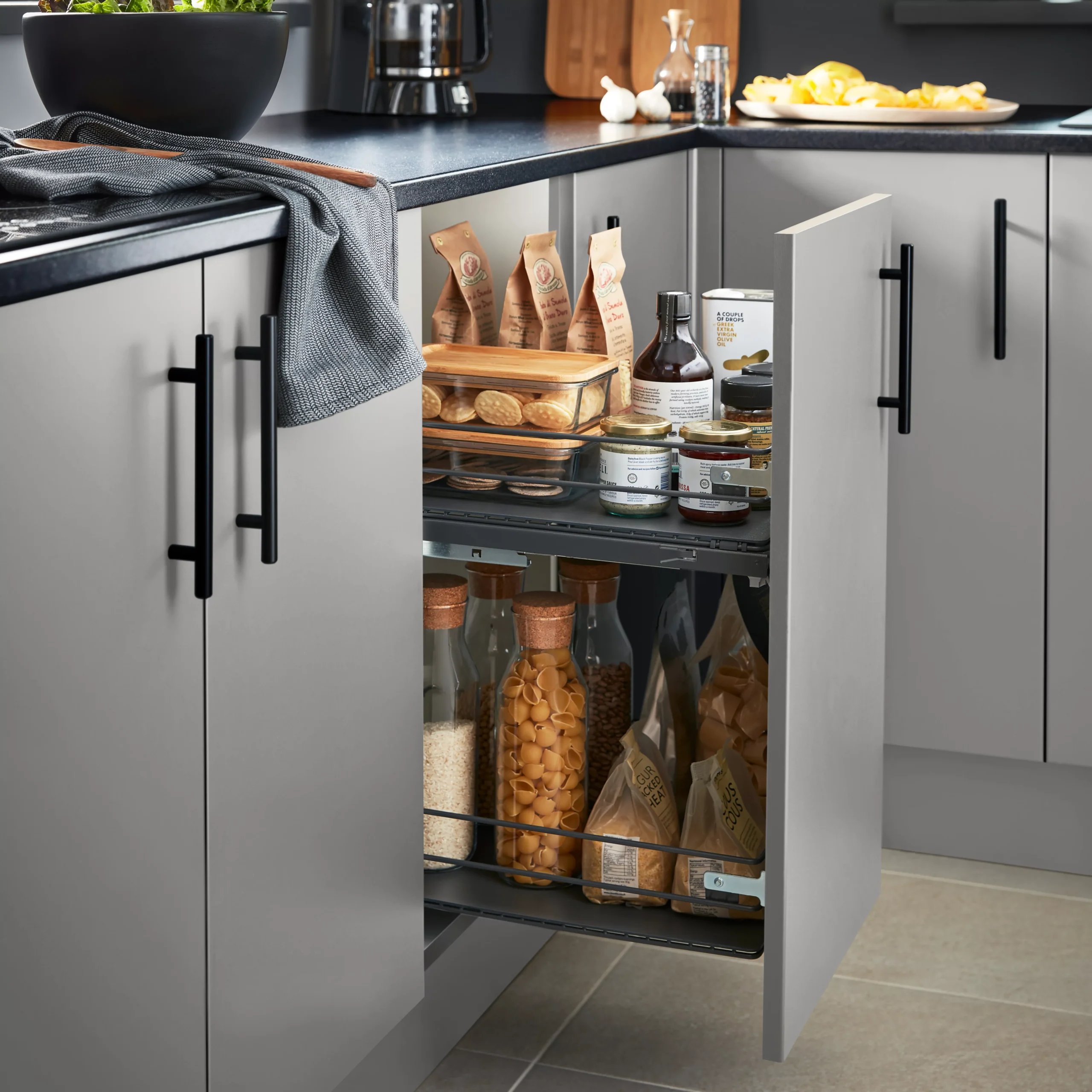 GoodHome Pebre Anthracite Soft Close Runners Pull Out Storage, (H)484mm (W)364mm 9 GoodHome Pebre Anthracite Soft Close Runners Pull Out Storage, (H)484mm (W)364mm - Image 7