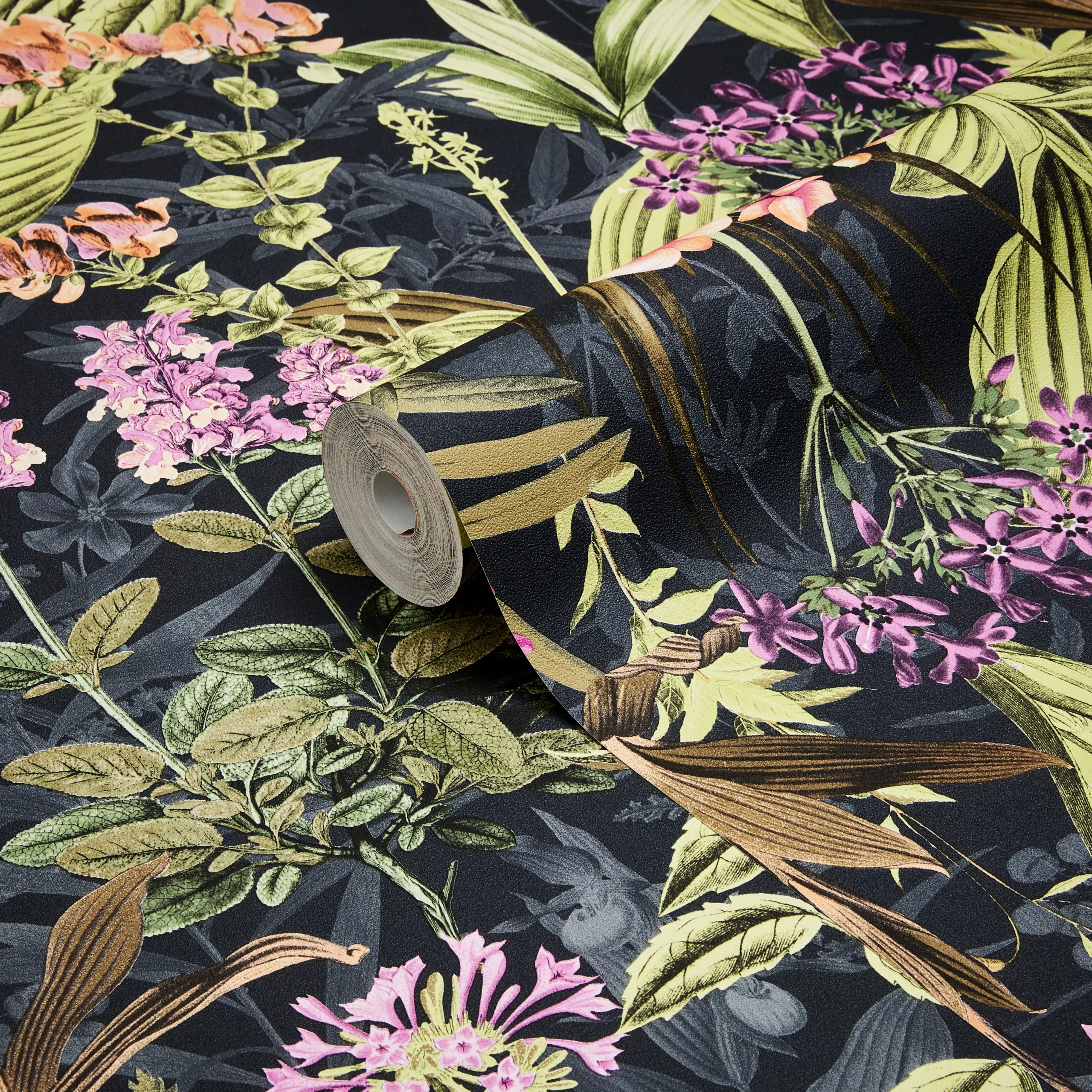 GoodHome Platin Lime & Navy Botanical Garden Textured Wallpaper 3 GoodHome Platin Lime & Navy Botanical Garden Textured Wallpaper