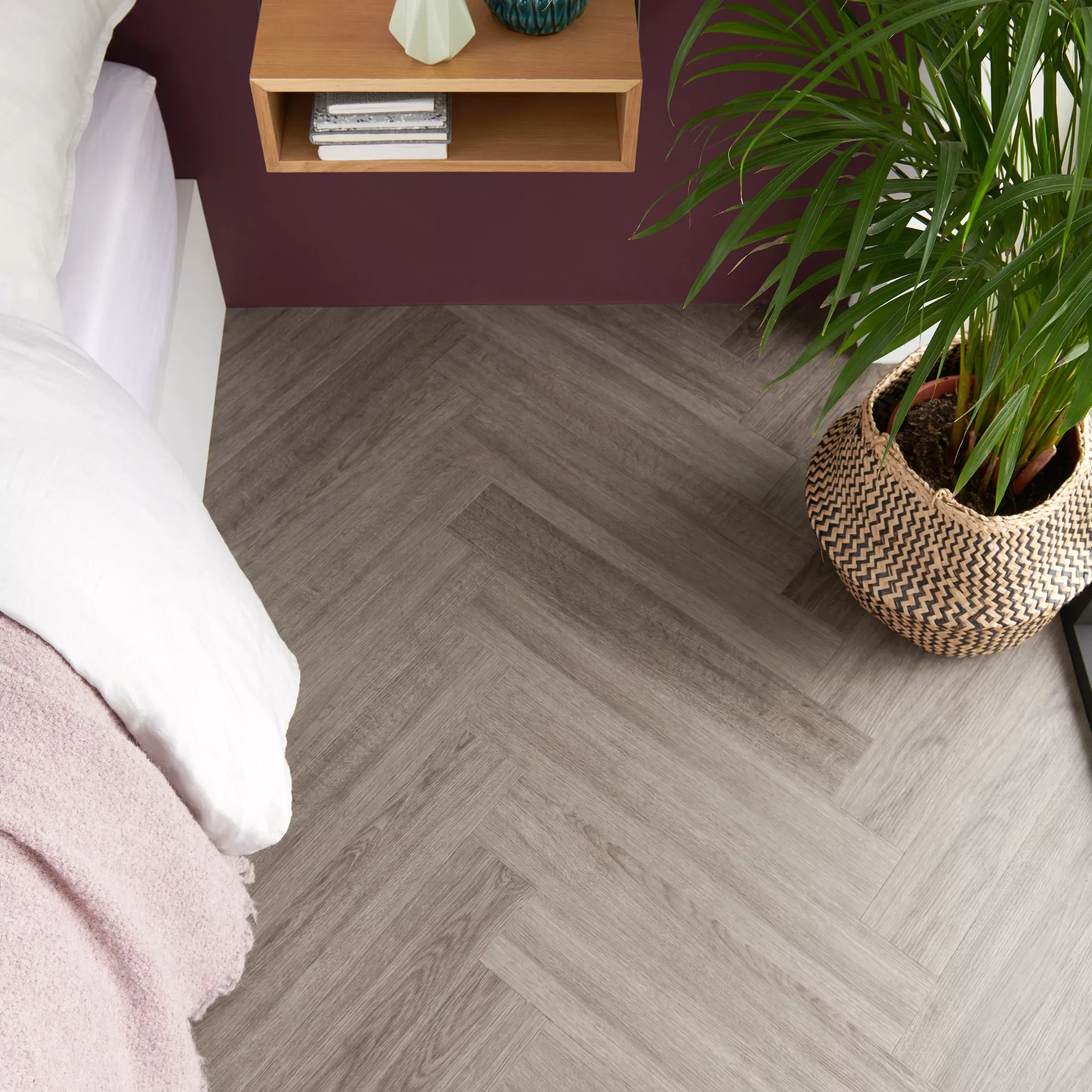 GoodHome Poprock Grey Wood Planks Wood Effect Self Adhesive Vinyl Plank, Pack Of 20 5 GoodHome Poprock Grey Wood Planks Wood Effect Self Adhesive Vinyl Plank, Pack Of 20 - Image 3