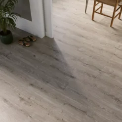 GoodHome Rowley Grey Wood Effect Laminate Flooring, 1.99m² -Trade point goodhome rowley grey wood effect laminate flooring 1 99m 5059340391120 02i