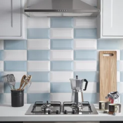 Trentie Blue Gloss Metro Ceramic Wall Tile, Pack Of 40, (L)200mm (W)100mm -Trade point trentie blue gloss metro ceramic wall tile pack of 40 l 200mm w 100mm3663602849063 01i