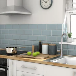 Trentie Blue Gloss Metro Ceramic Wall Tile, Pack Of 40, (L)200mm (W)100mm -Trade point trentie blue gloss metro ceramic wall tile pack of 40 l 200mm w 100mm3663602849063 06bq