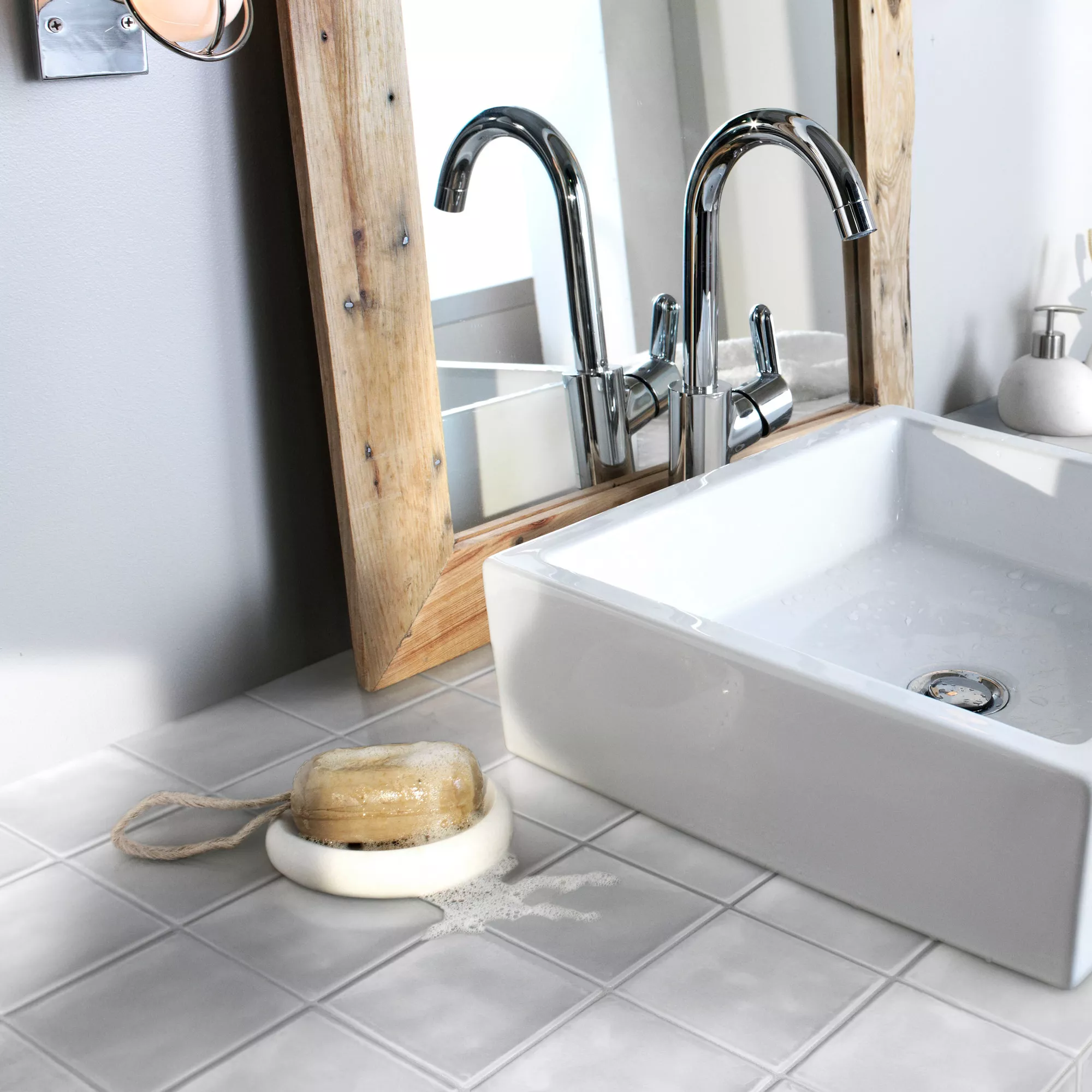 Vernisse Nimbus Cloud Gloss Plain Ceramic Wall Tile, Pack Of 84, (L)100mm (W)100mm 8 Vernisse Nimbus Cloud Gloss Plain Ceramic Wall Tile, Pack Of 84, (L)100mm (W)100mm - Image 6