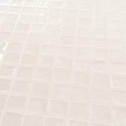 Vernisse Off White Gloss Plain Ceramic Wall Tile, Pack Of 84, (L)100mm (W)100mm