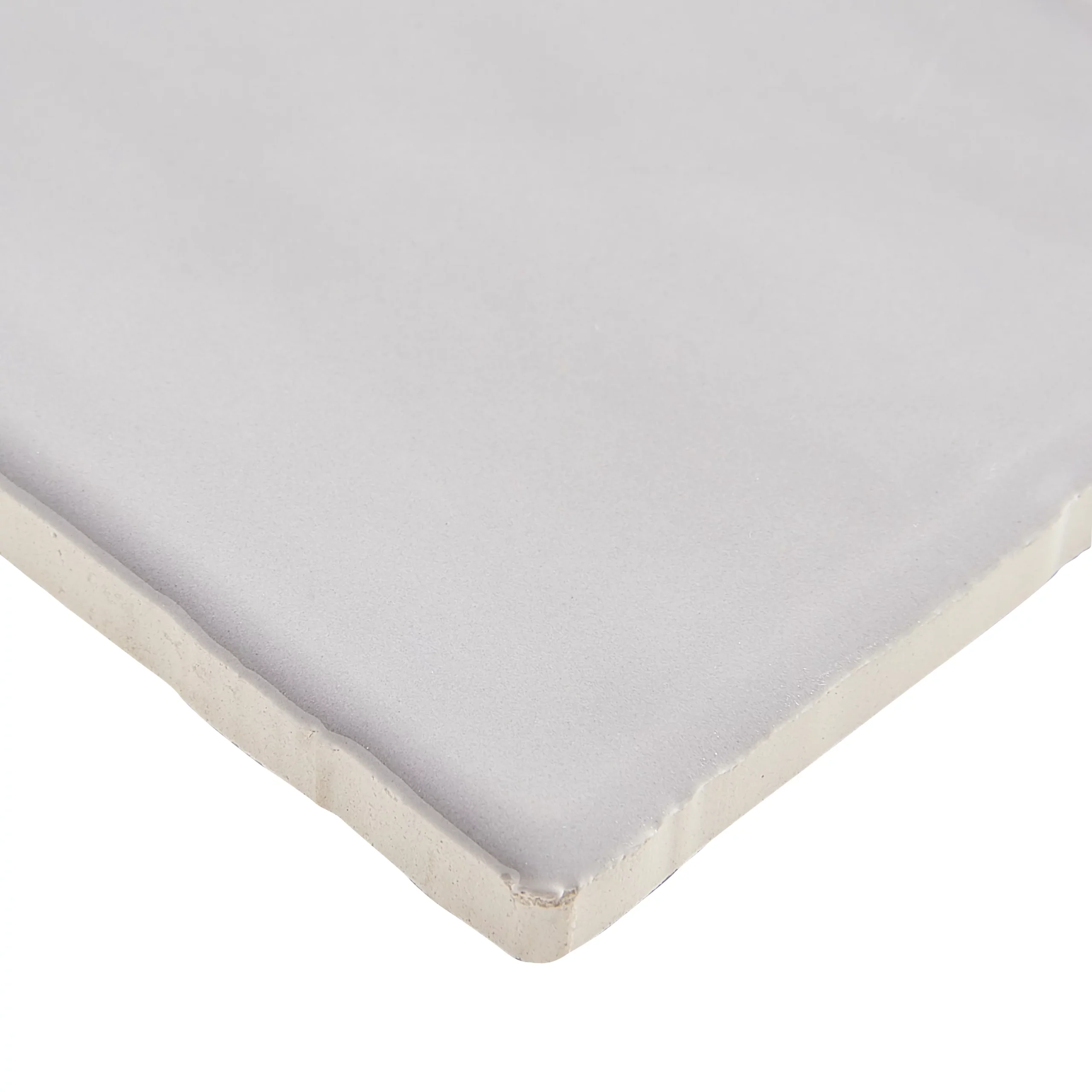 Vernisse Silver Grey Gloss Plain Ceramic Wall Tile, Pack Of 84, (L)100mm (W)100mm 5 Vernisse Silver Grey Gloss Plain Ceramic Wall Tile, Pack Of 84, (L)100mm (W)100mm - Image 3