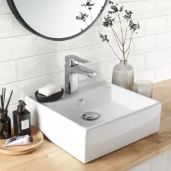 Vernisse White Gloss Plain Ceramic Wall Tile, Pack Of 80, (L)150mm (W)75.4mm