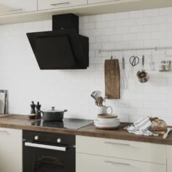 Vernisse White Gloss Plain Ceramic Wall Tile, Pack Of 80, (L)150mm (W)75.4mm -Trade point vernisse white gloss plain ceramic wall tile pack of 80 l 150mm w 75 4mm5036581063375 02i